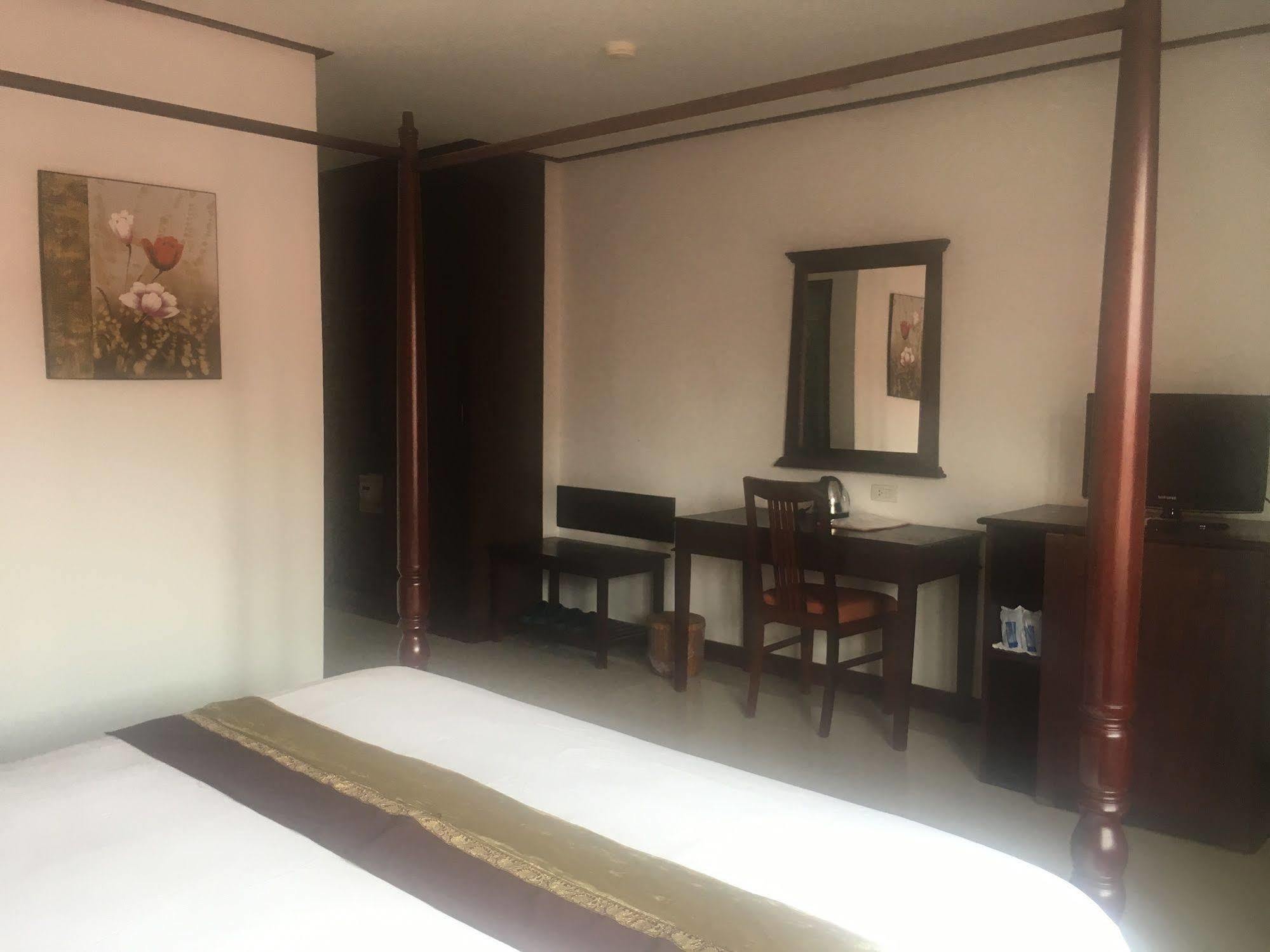 Av Hotel В'єнтьян Екстер'єр фото