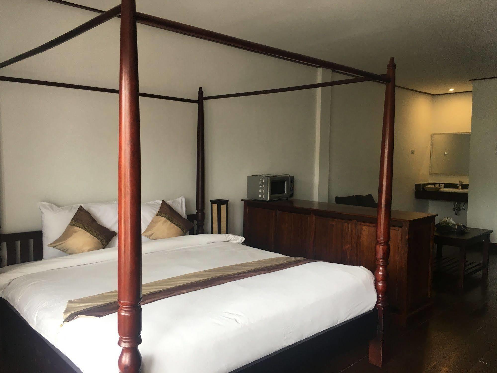 Av Hotel В'єнтьян Екстер'єр фото
