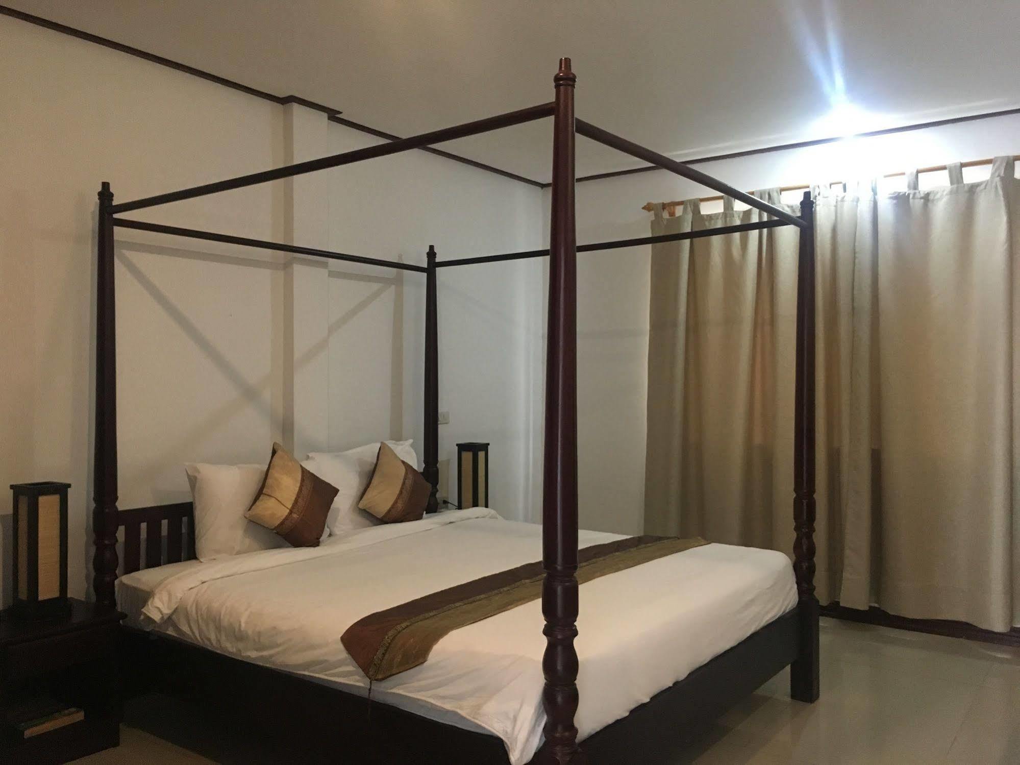Av Hotel В'єнтьян Екстер'єр фото